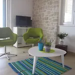 Jela * Rogoznica (Sibenik-Knin)