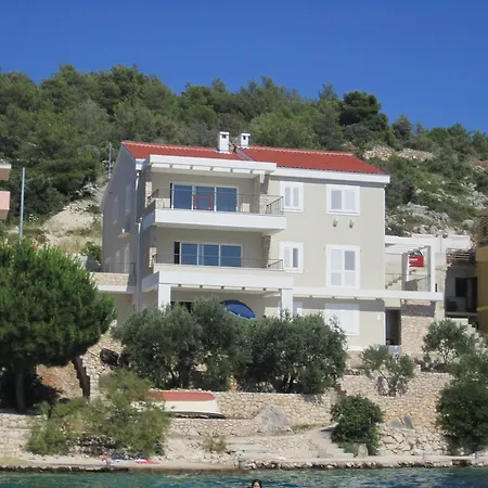 Apartment Jela
