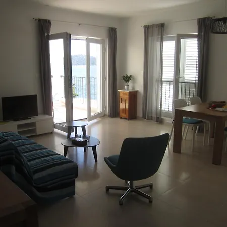 Apartman Jela Rogoznica