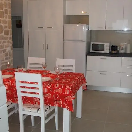 Apartment Jela