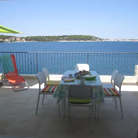 Apartment Jela