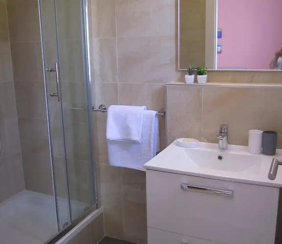 Jela روغوزنيكا