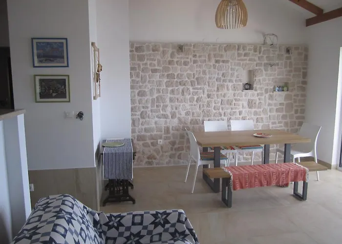 Jela * روغوزنيكا